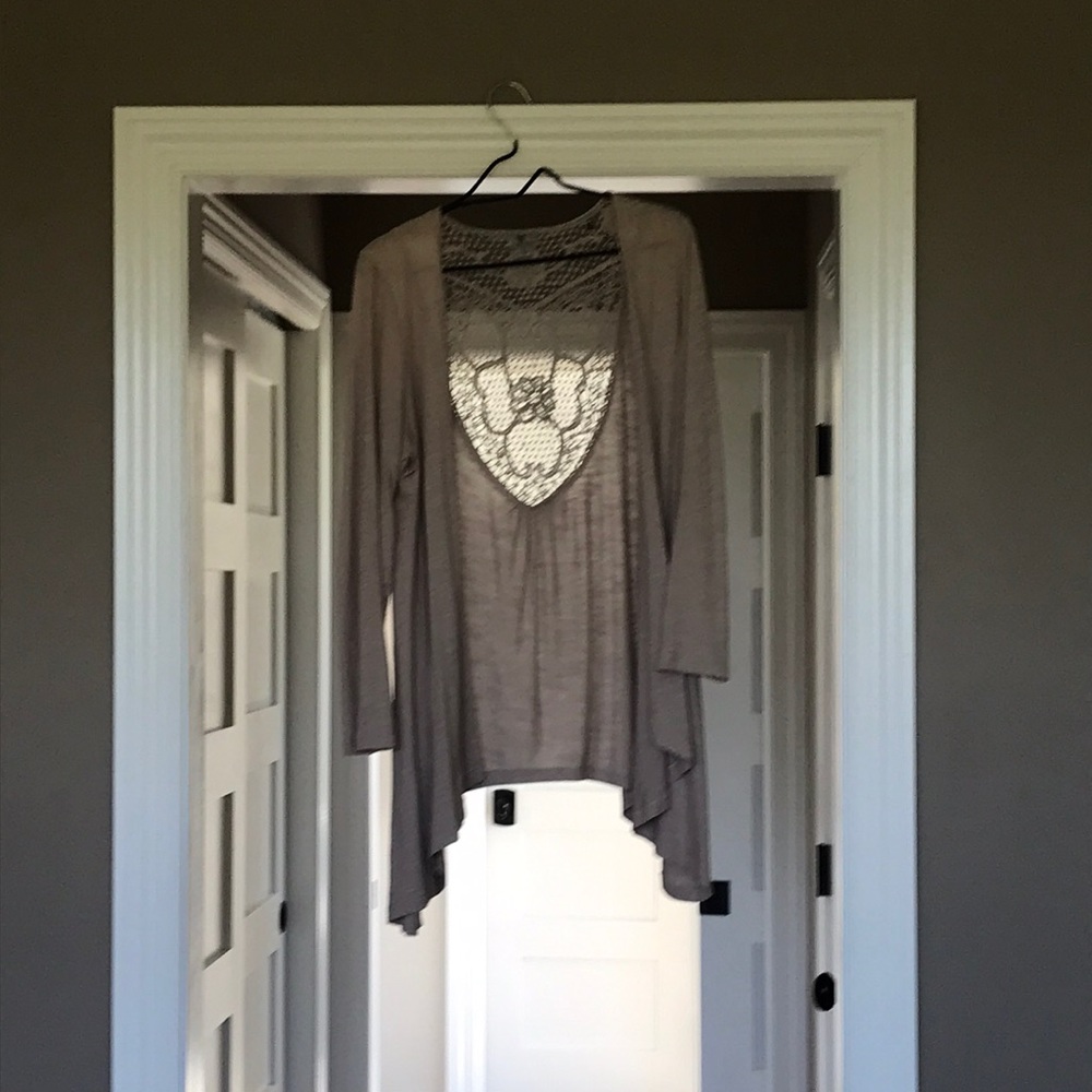Worthington taupe long sleeve cardigan